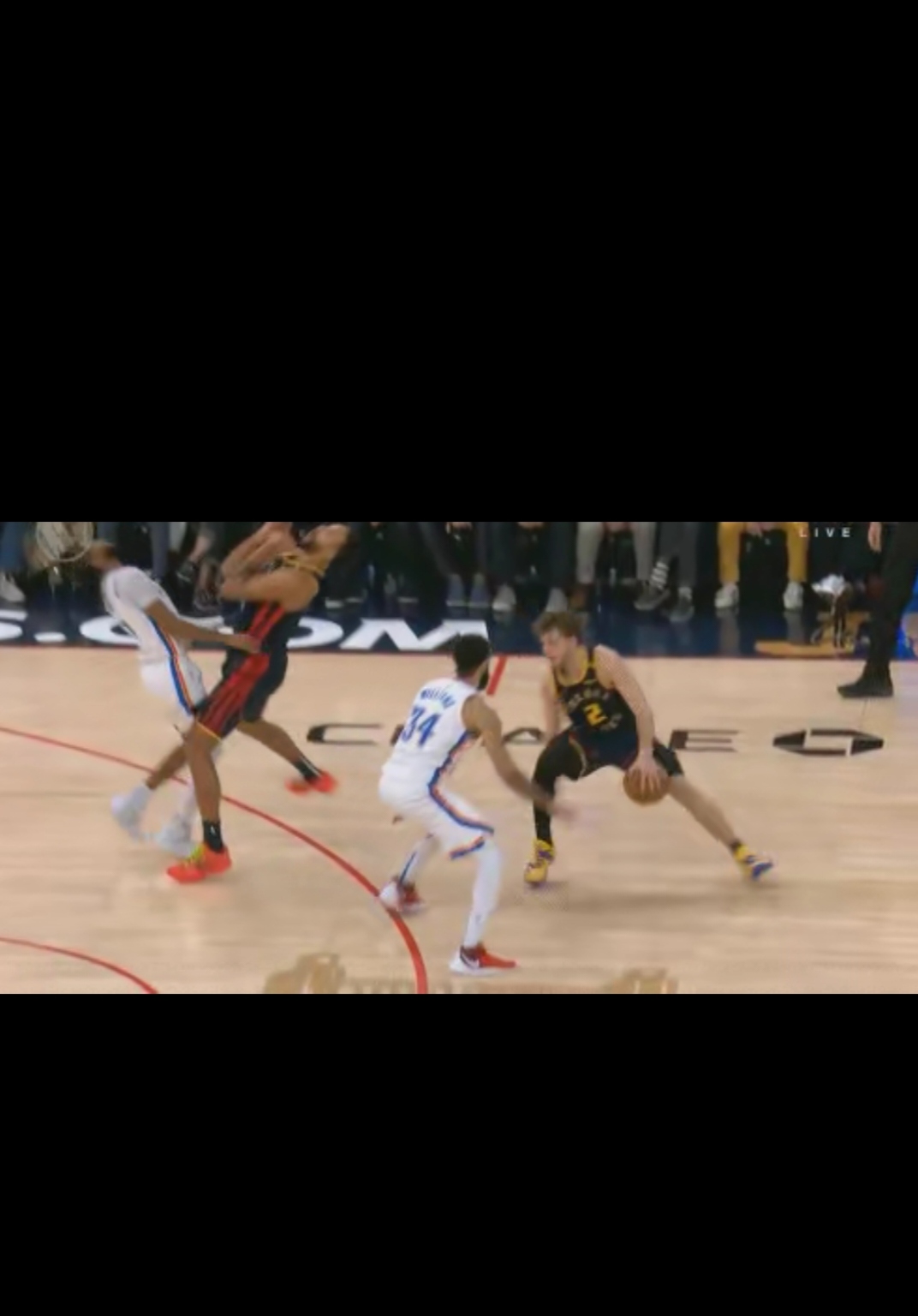 关于勇士队主力受伤，球队实力受到一定影响的信息